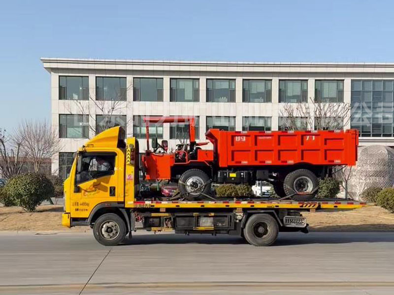 1臺8噸地下自卸車UQ-8發(fā)往陜西